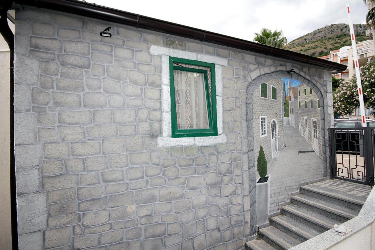 Studio Apartman Sveti Stefan Apartment Luaran gambar