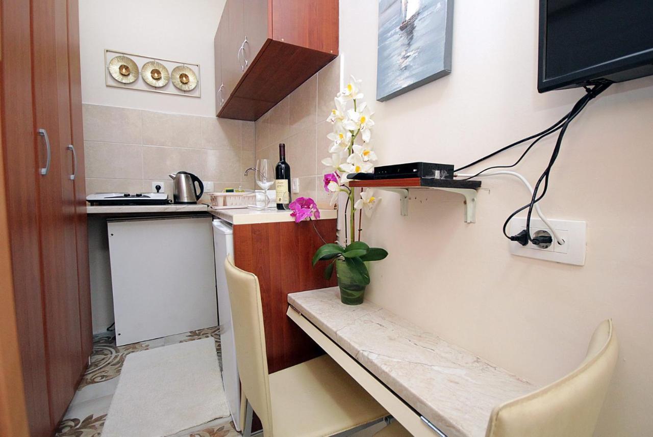 Studio Apartman Sveti Stefan Apartment Luaran gambar