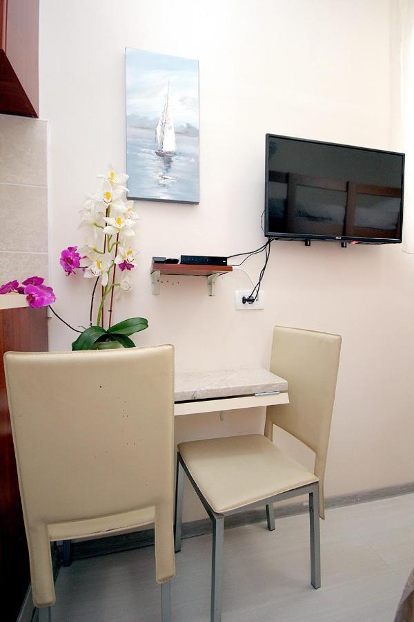 Studio Apartman Sveti Stefan Apartment Luaran gambar